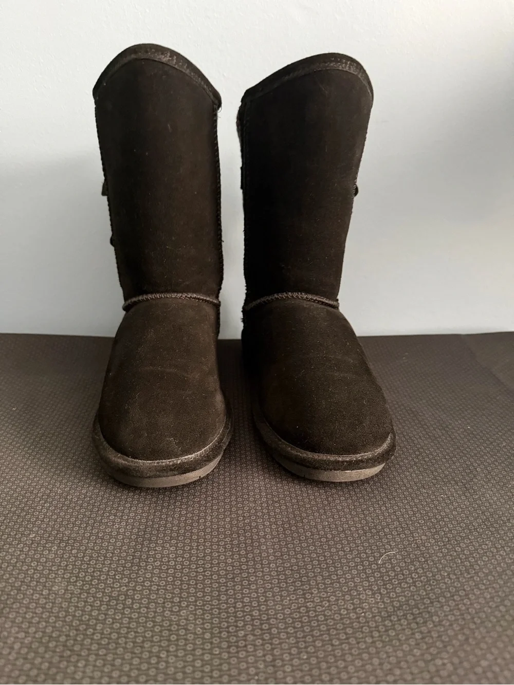 BEAR PAW Women’s Short Buckle Boots Size 7
